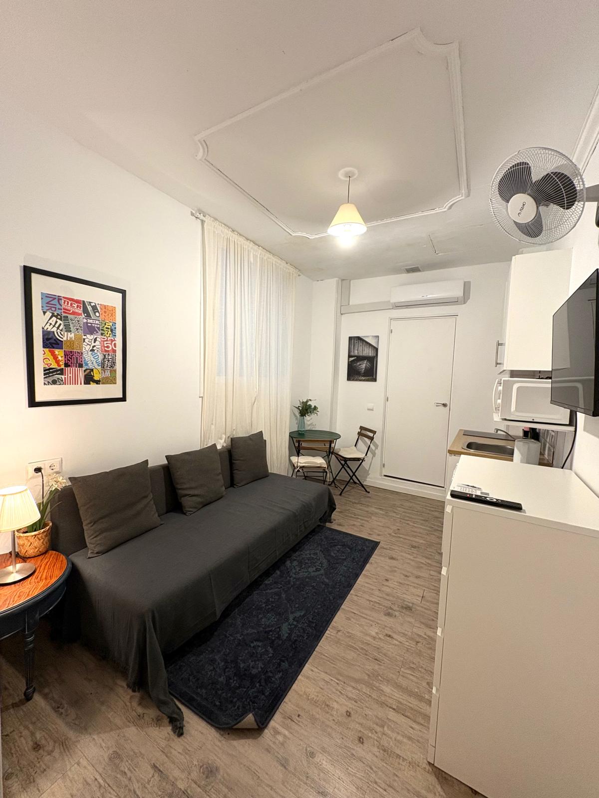 Apartments and private rooms in Barcelona