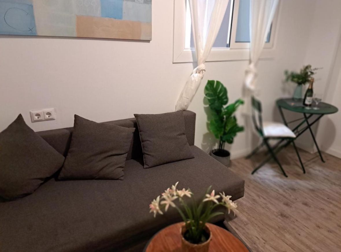 Apartments and private rooms in Barcelona