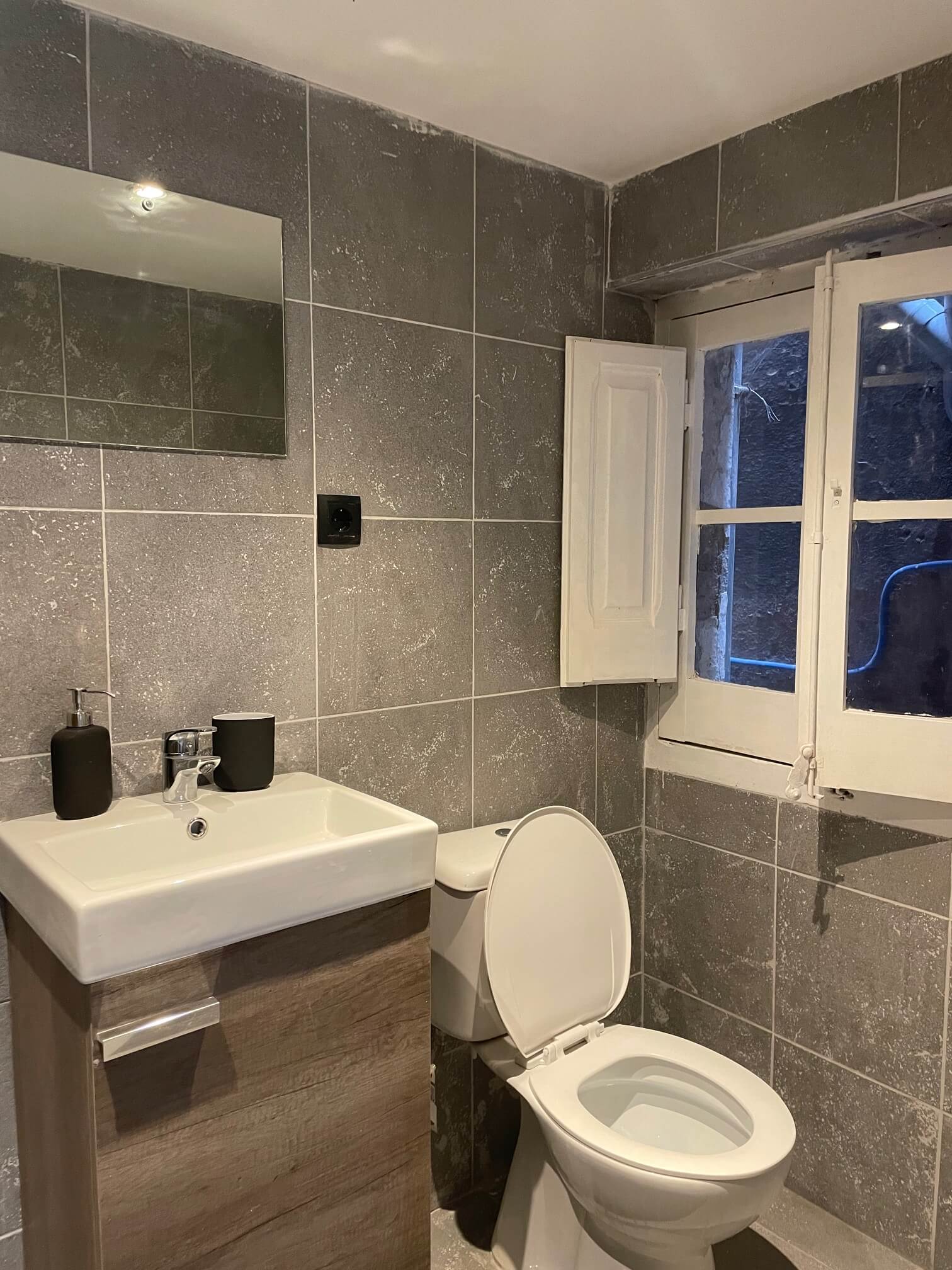 Apartments and private rooms in Barcelona