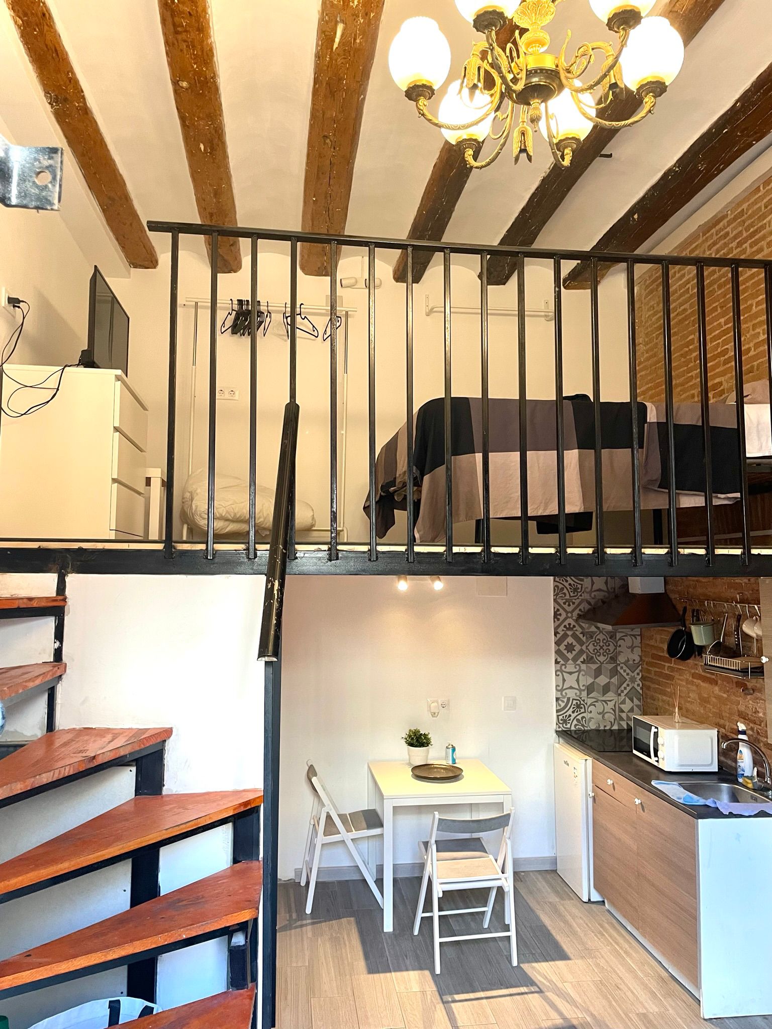 Apartments and private rooms in Barcelona